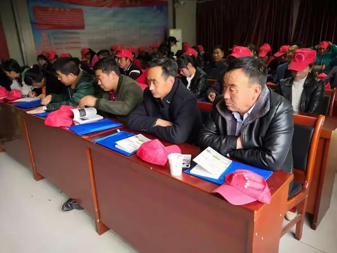 郑河乡举办家畜饲养员职业技能培训班